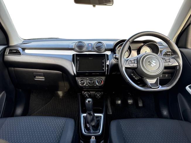 SUZUKI Swift Photo 10