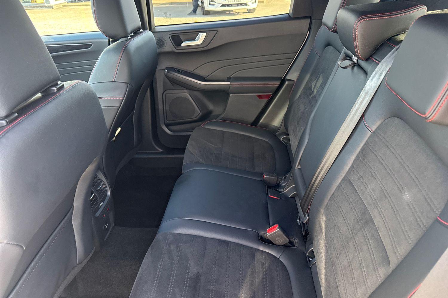 Ford KUGA Photo 19