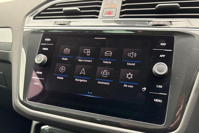 VOLKSWAGEN Tiguan Photo 30