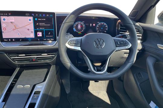 Volkswagen Passat Photo autoimg-75428b15d7326789e78d3857c4646e3aa0a4d311.jpg