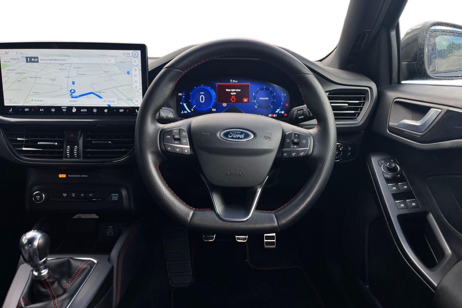 Ford FOCUS Photo 10