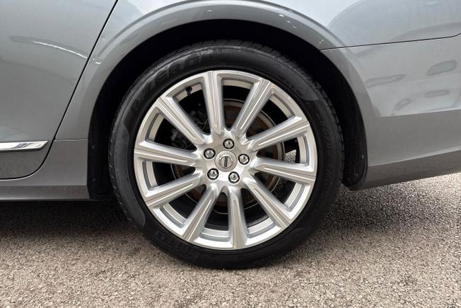 VOLVO V90 Photo 24