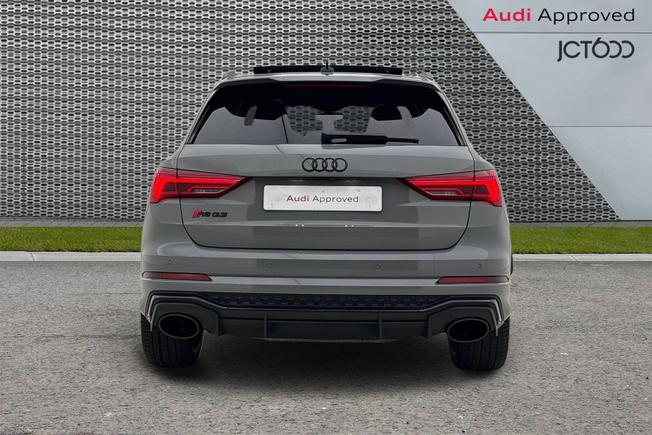AUDI RS Q3 Photo 7