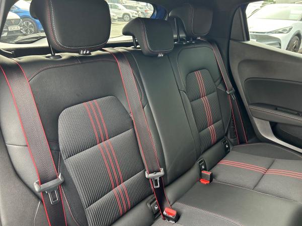 Renault Clio Photo autoimg-754ea4a1fbdaafe4f1fa54d1b367549e17941ded.jpg