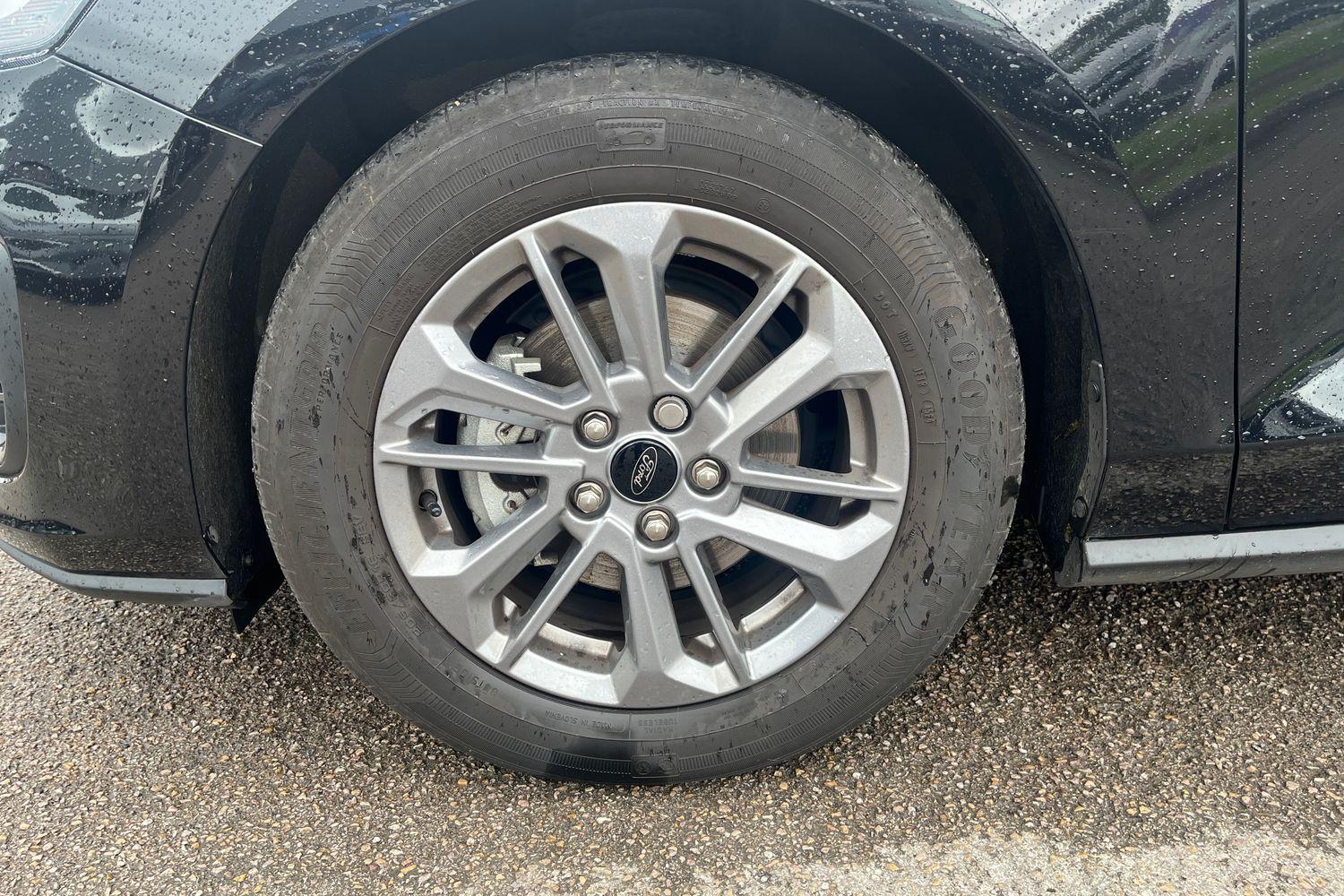 Ford Focus Photo 24