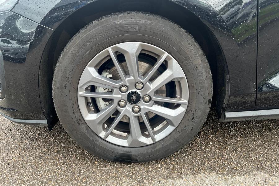 Ford Focus Photo autoimg-75505100dc325fdd3eb9b36e58e7ed5d251038fd.jpg