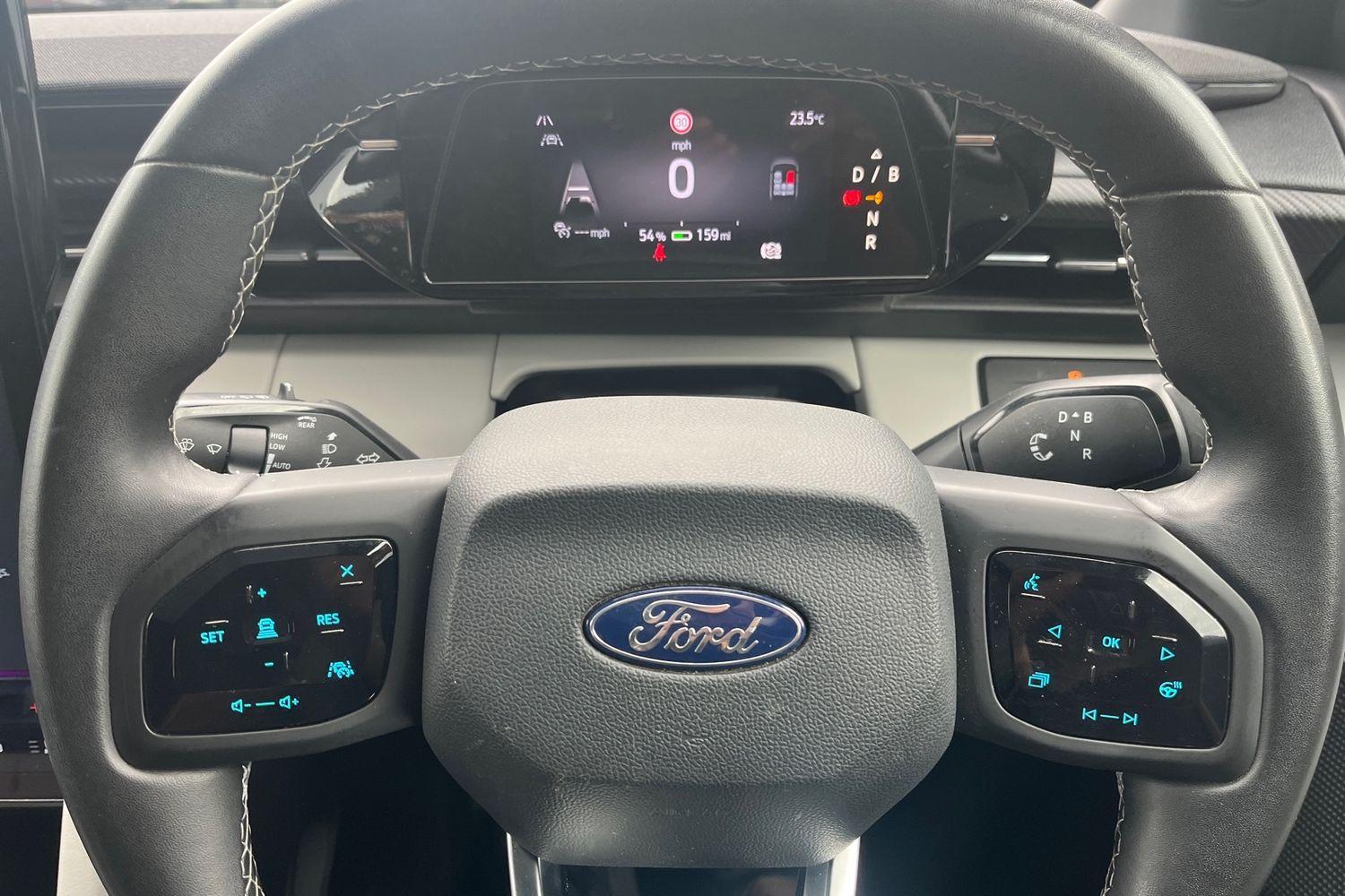 Ford Explorer Photo 11