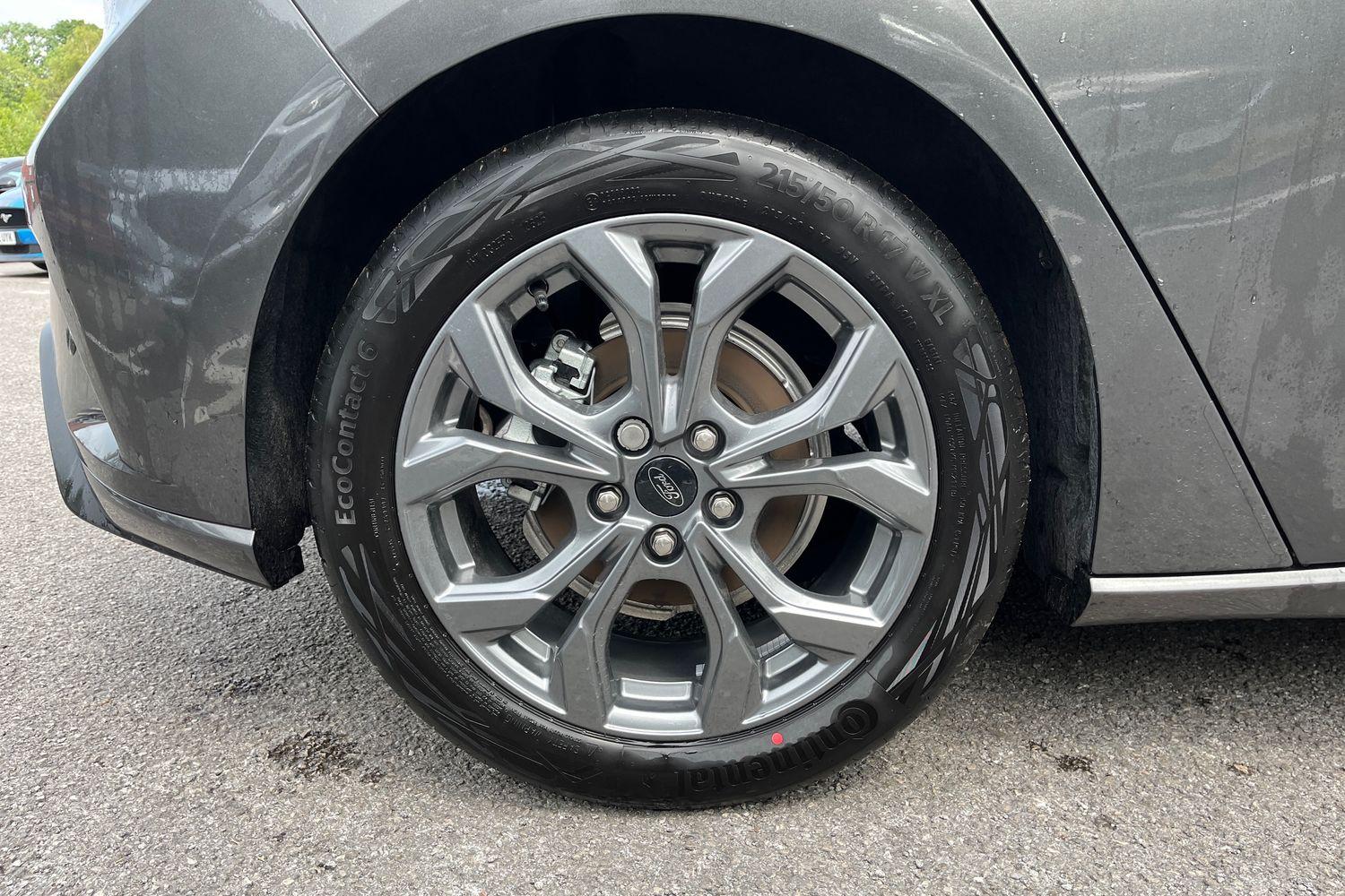 Ford Focus Photo 7