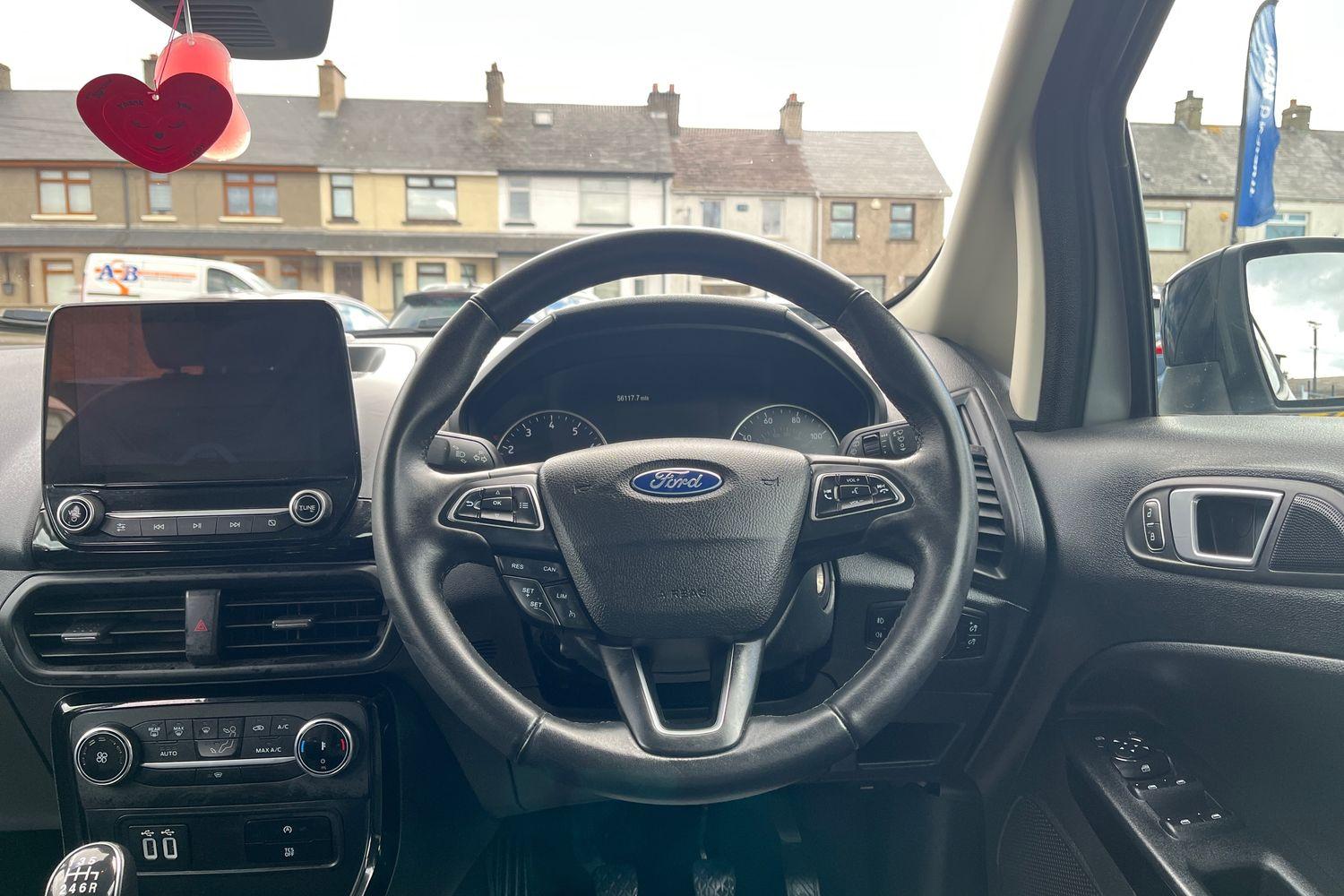Ford ECOSPORT Photo 11