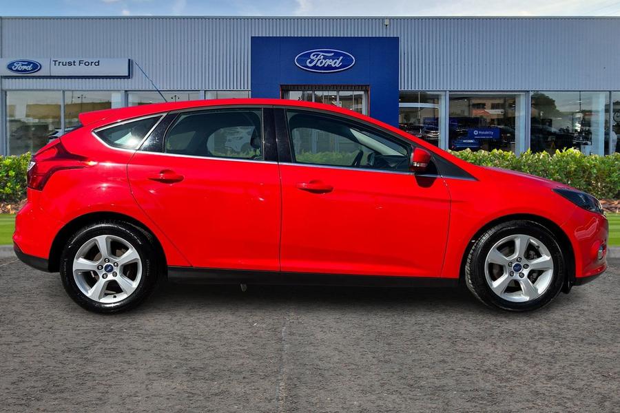 Ford Focus Photo autoimg-7558c5ffb1774462e23a3738f6687744b4c96c9b.jpg