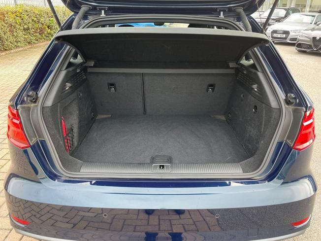 AUDI A3 Photo 12