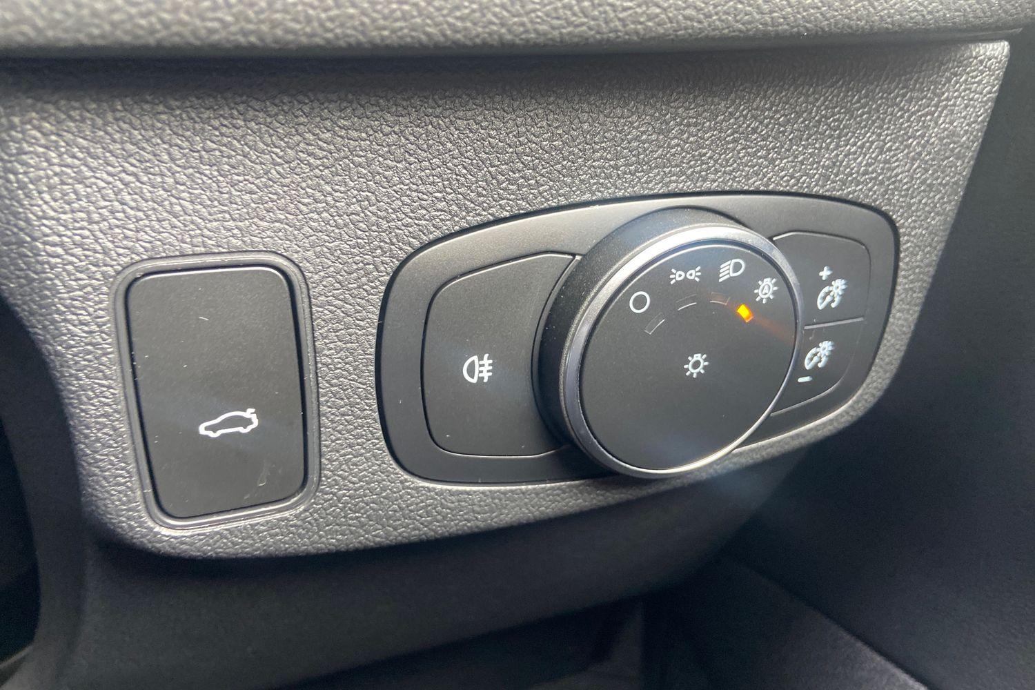Ford FOCUS Photo 35