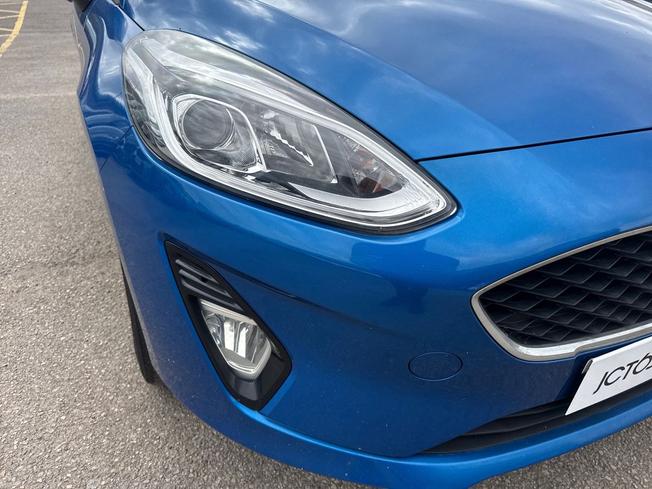 FORD Fiesta Photo 19