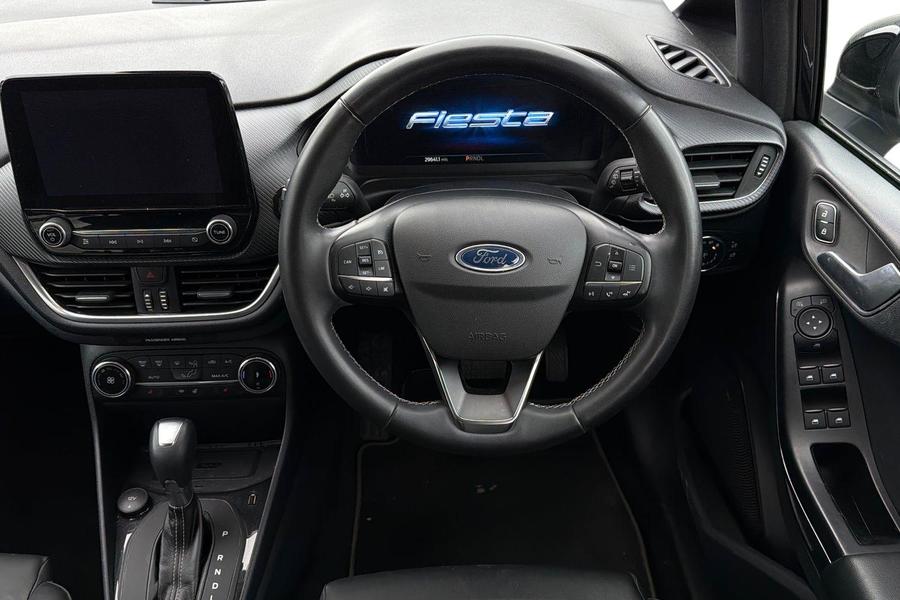 Ford FIESTA Photo autoimg-7569c0719cc337fb1ddacc4a216bf0af0eda6273.jpg