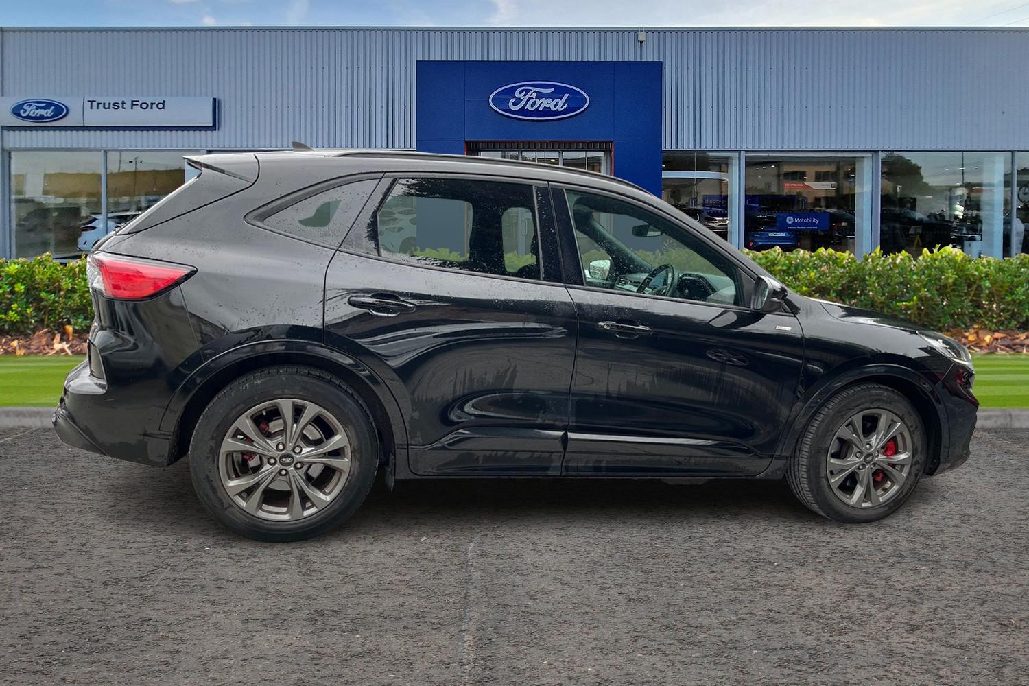 Ford KUGA Photo 2