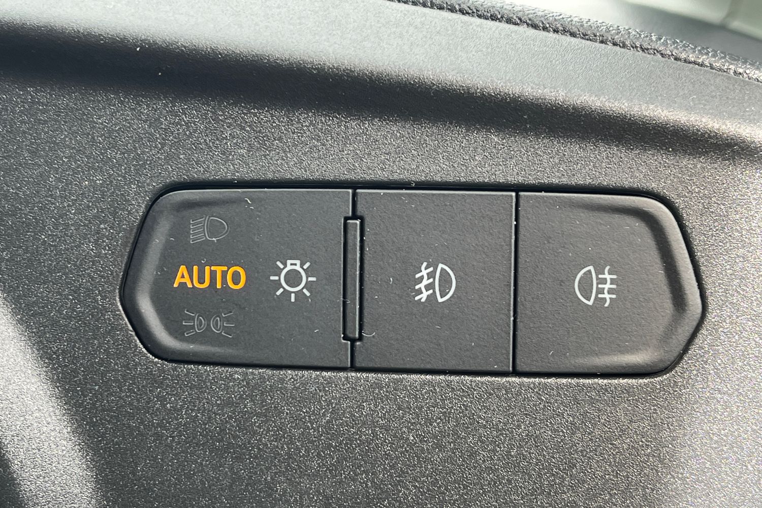 Ford TRANSIT CONNECT Photo 31