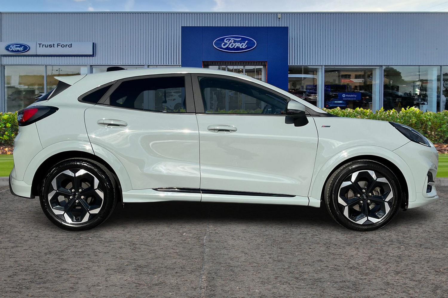 Ford PUMA Photo 2