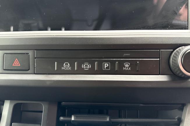 VOLKSWAGEN Transporter Photo 35
