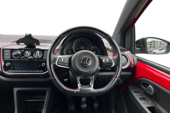 Volkswagen up! Photo autoimg-75759003c7d26f983b5a6aeb226095ea4fce4115.jpg