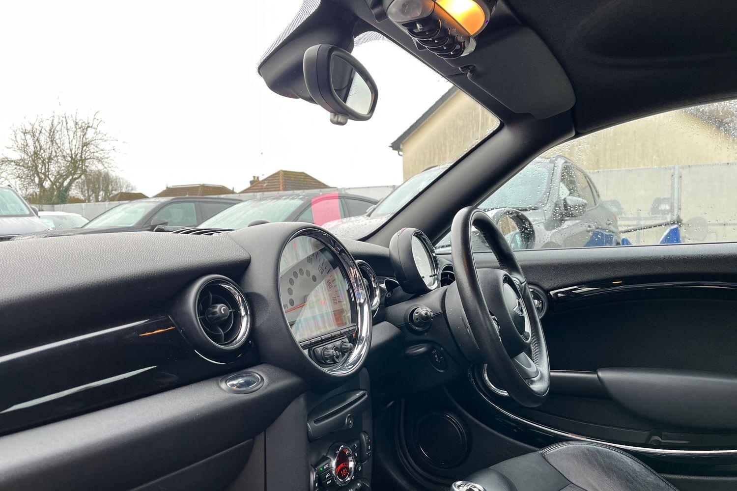 MINI COUPE Photo 17