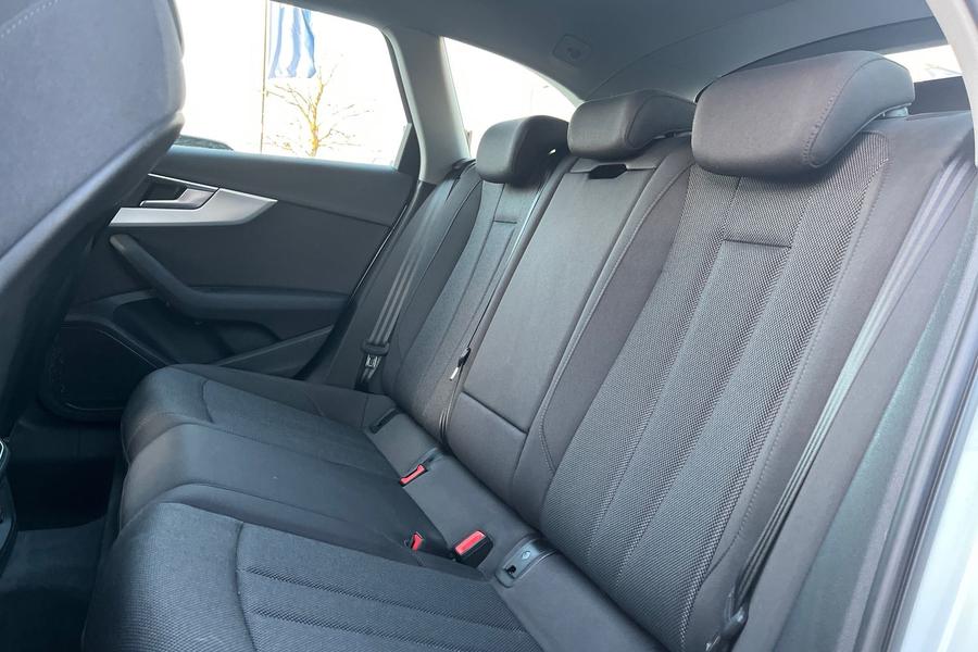 Audi A4 Photo autoimg-7577b0d422ab5da1e958312d5f8f62e99c50ce69.jpg