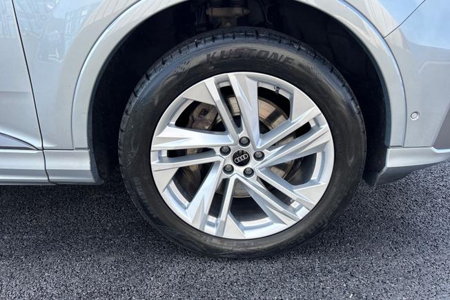 Audi Q7 Photo 25