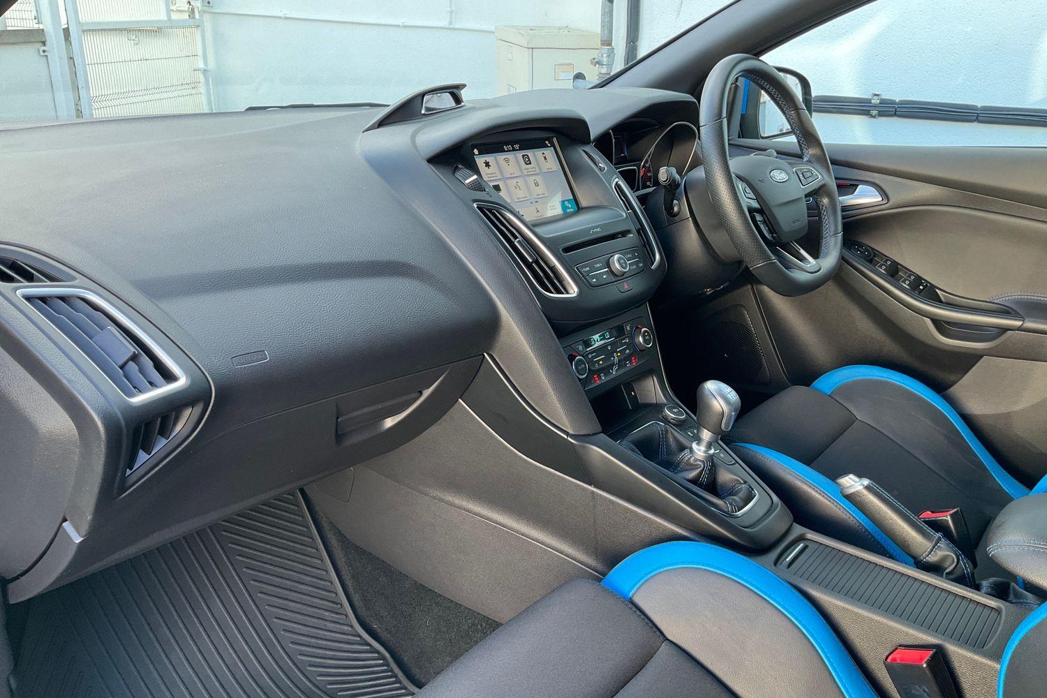 Ford Focus Photo 17