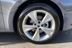 SEAT Leon Photo 5