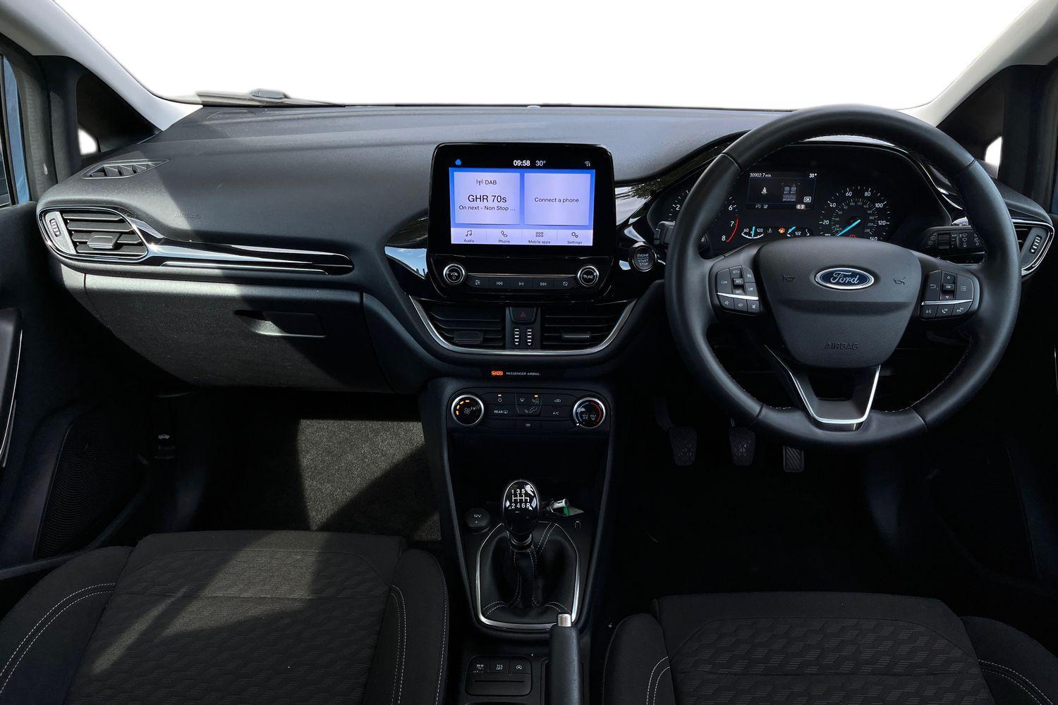 Ford FIESTA Photo 9