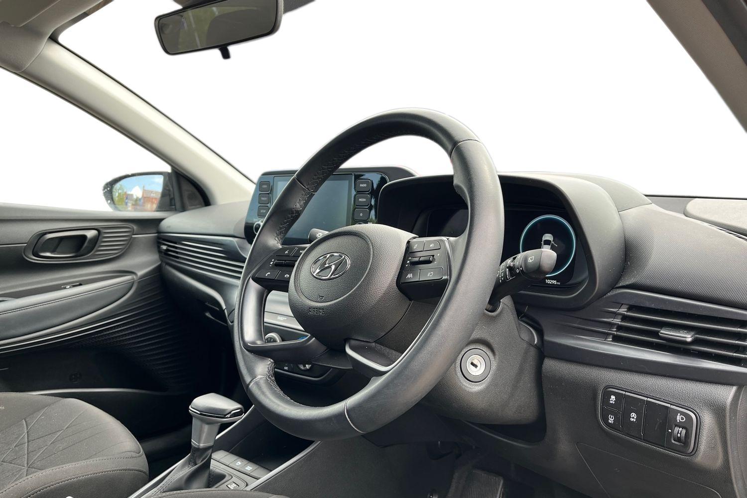 Hyundai BAYON Photo 8