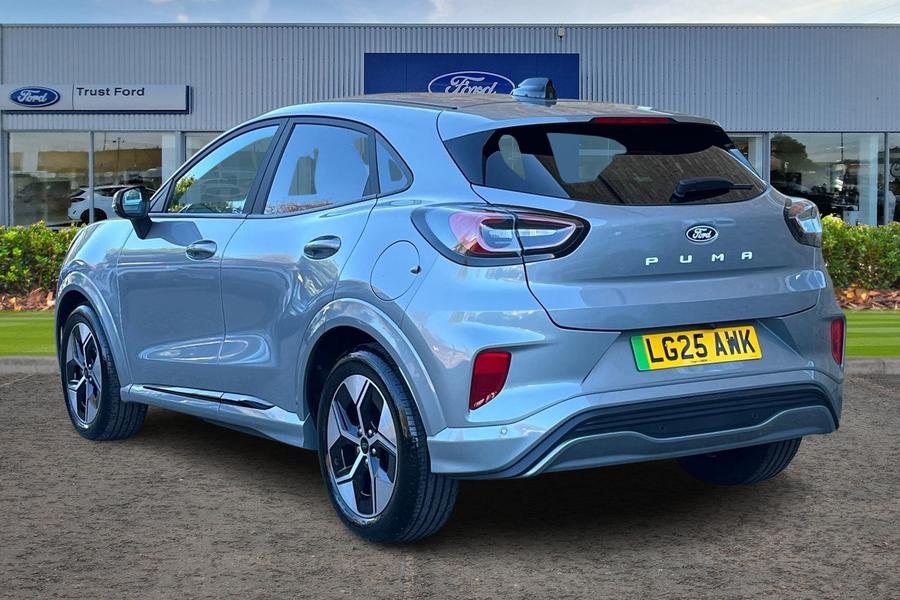 Ford PUMA Photo autoimg-75887df6bc42d3f5bb00878971a1bbb297d1265d.jpg