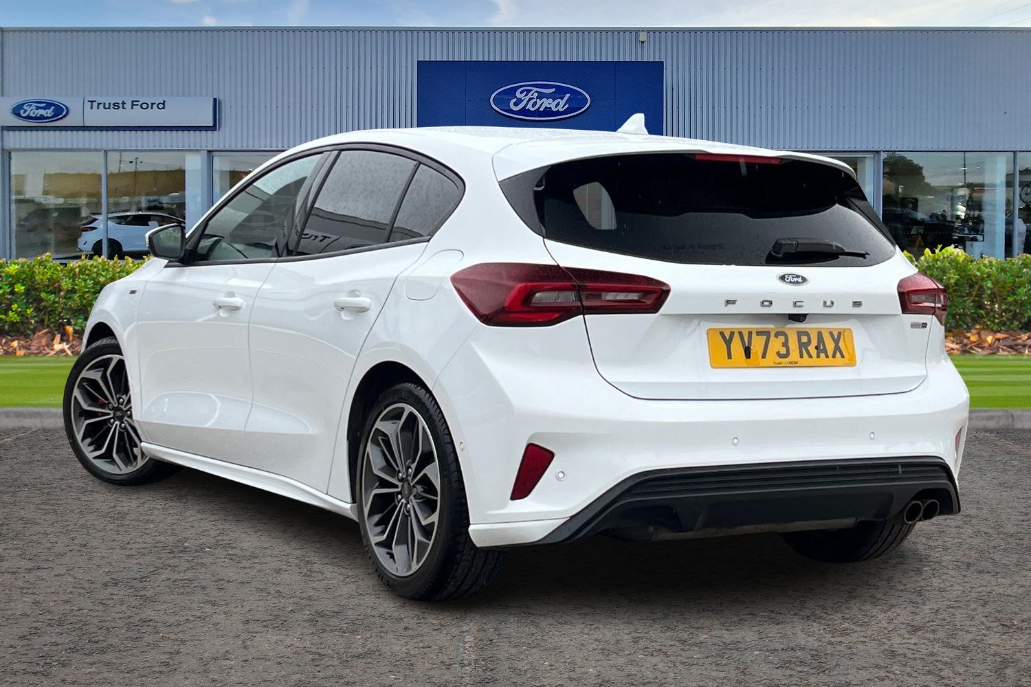 Ford FOCUS Photo 1