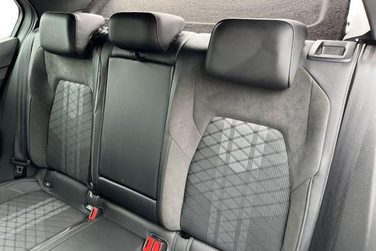 Volkswagen Golf Photo autoimg-7590c8778f6ea9bff3799768c20feed62fb5c108.jpg