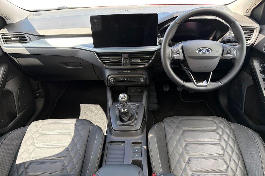Ford FOCUS Photo autoimg-7592ce5cca915400ee919b4379e92d2b73a41f7f.jpg