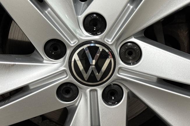VOLKSWAGEN Golf Photo 33