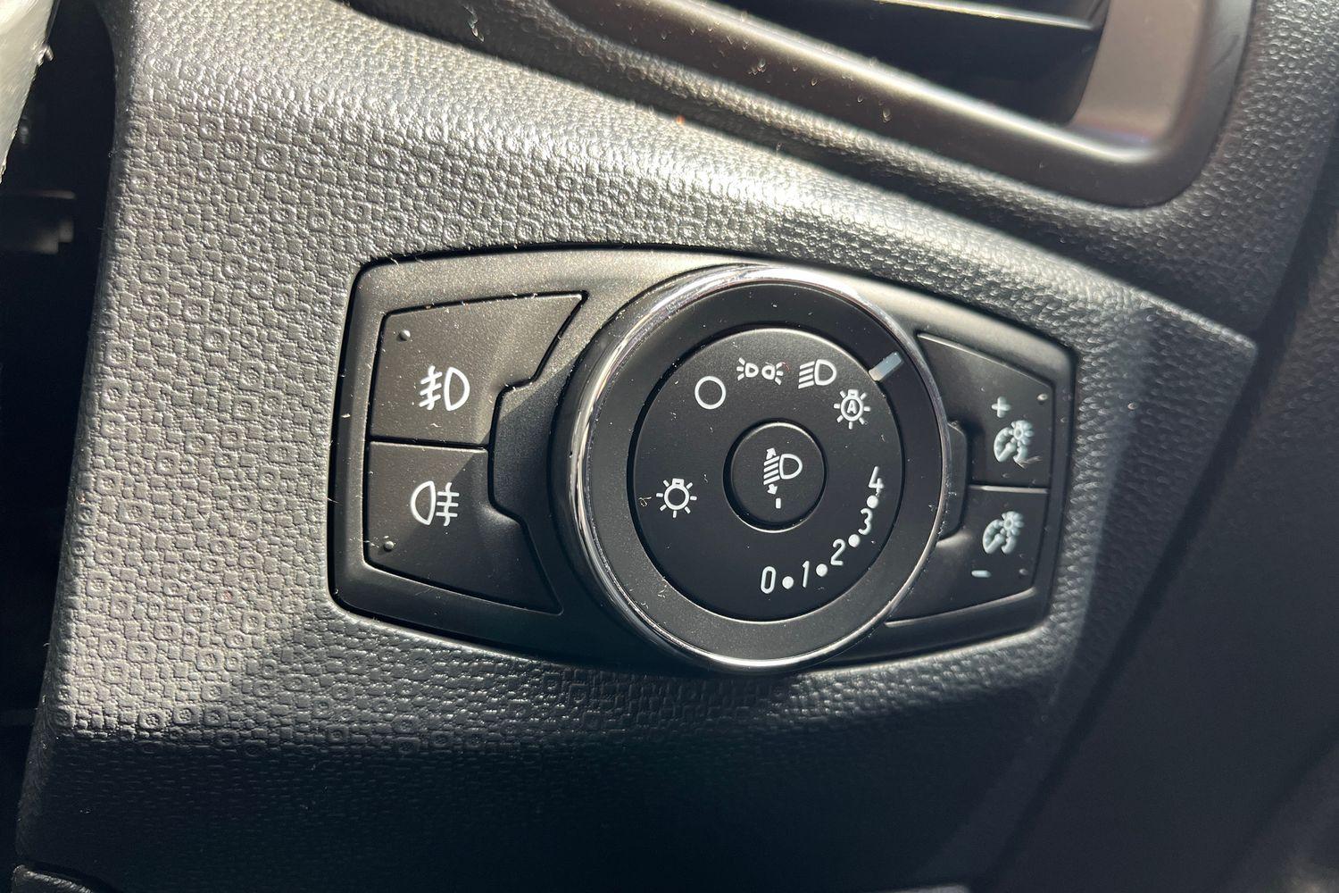 Ford ECOSPORT Photo 29