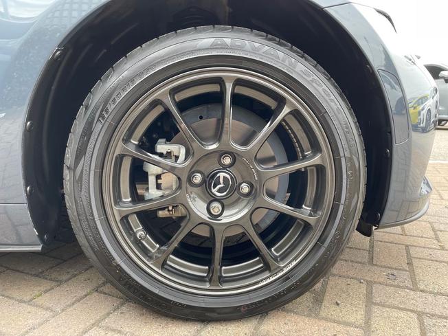 MAZDA MX-5 Photo 25