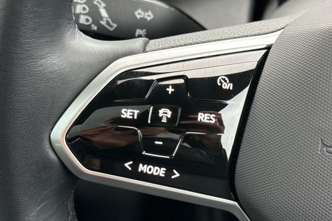 Volkswagen Id.5 Photo 16