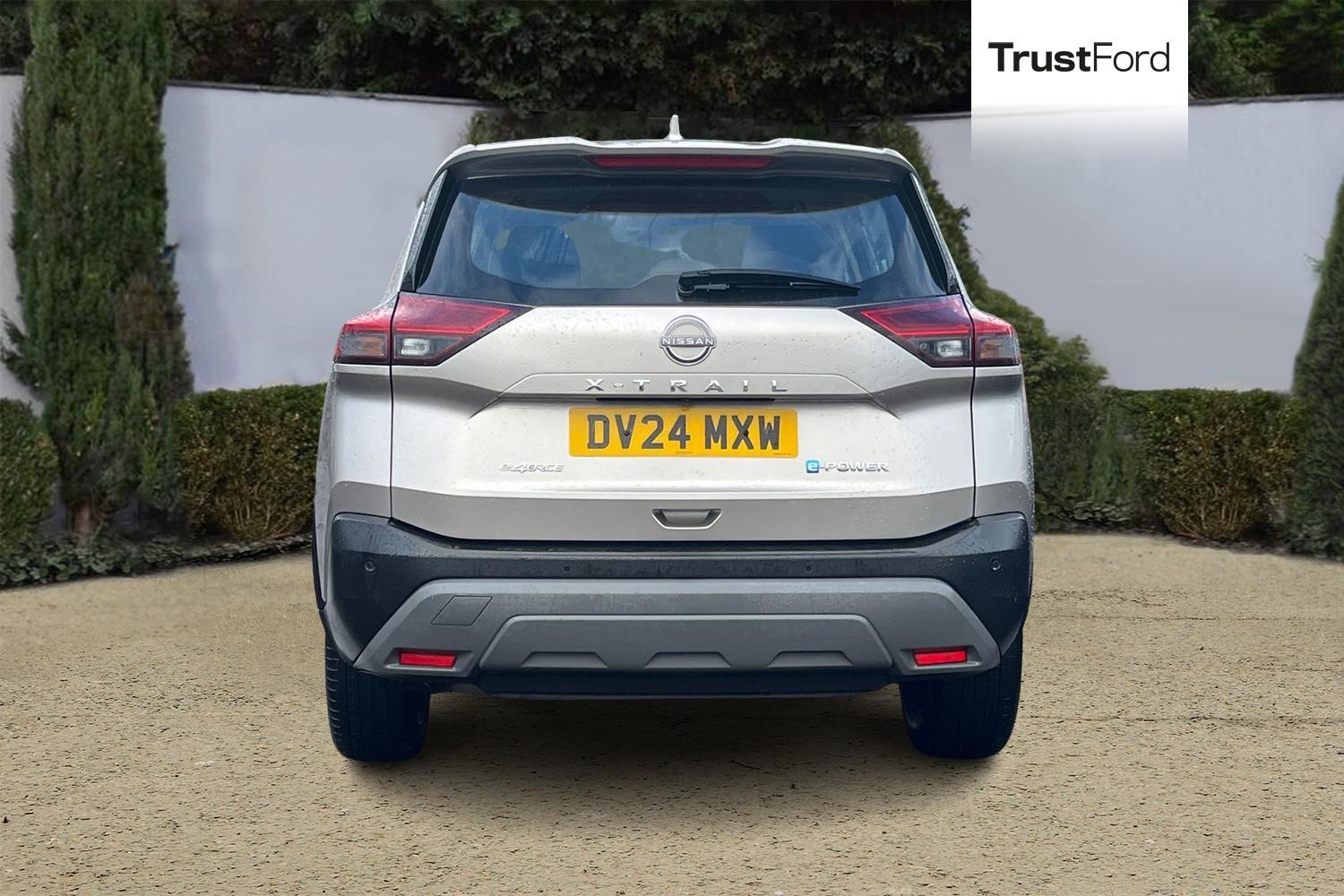 Nissan X-TRAIL Photo 6