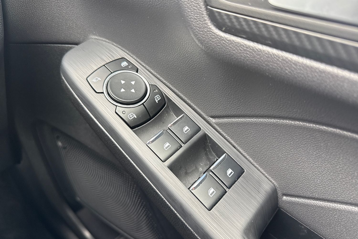 Ford KUGA Photo 15