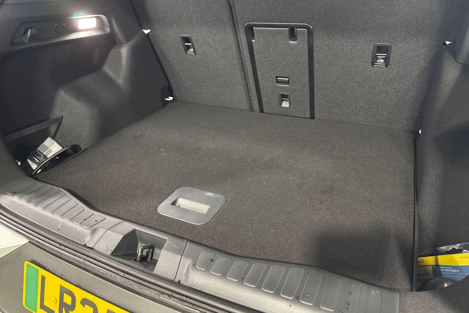 Ford Explorer Photo 22