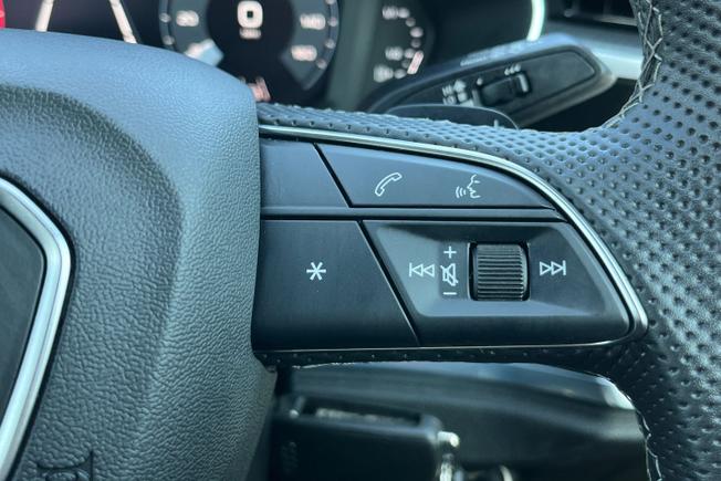 AUDI Q3 Photo 17