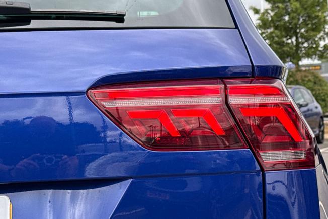 VOLKSWAGEN Tiguan Photo 33