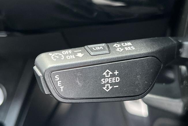 AUDI A4 Photo 26