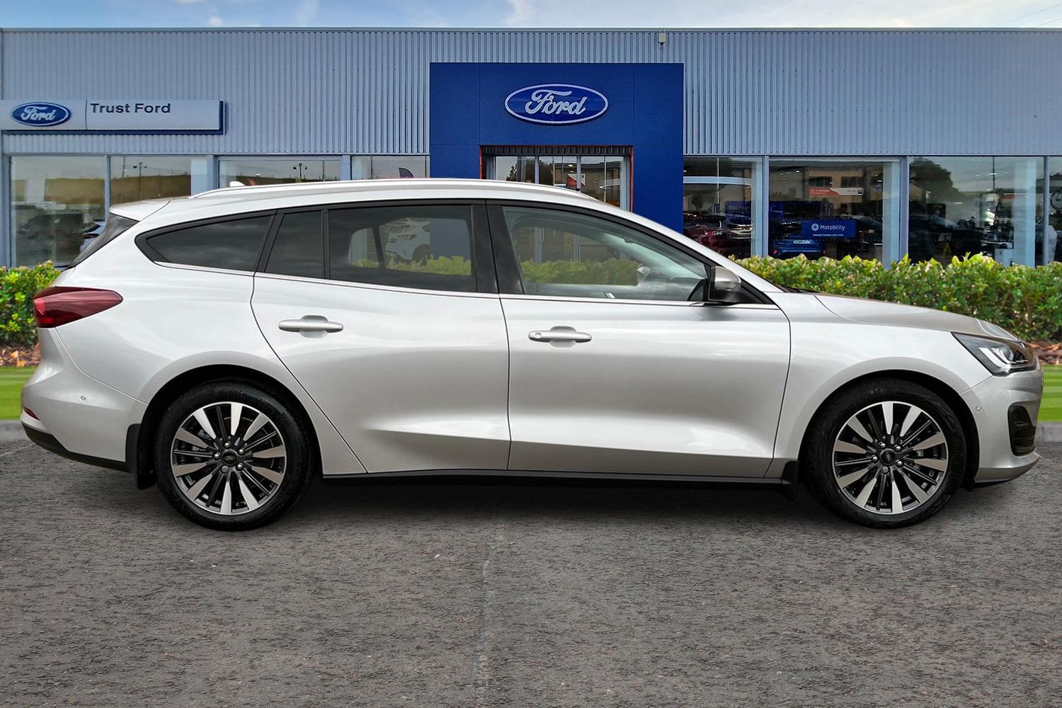 Ford FOCUS Photo 2