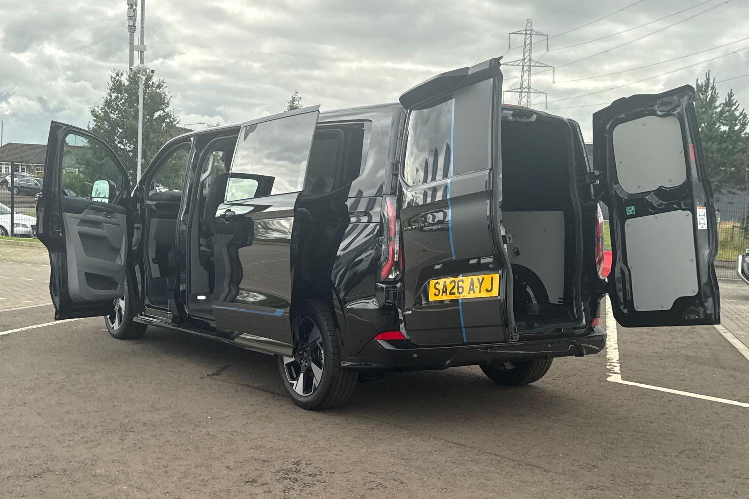 Ford TRANSIT CUSTOM Photo 6