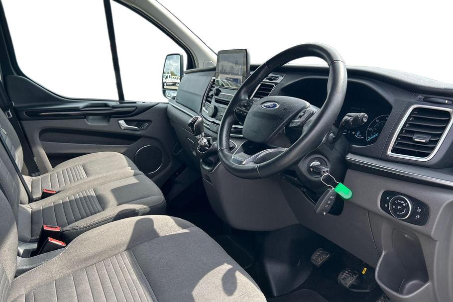 Used Ford TOURNEO CUSTOM SD71UMU 15