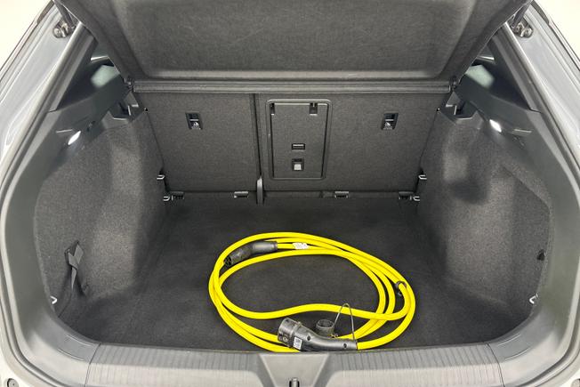 Volkswagen ID.4 Photo 12