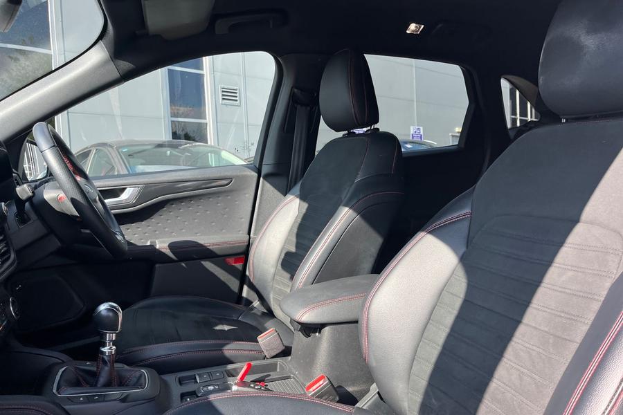 Ford KUGA Photo autoimg-75a9fdb763b730dc8e6dbe006d260b1ebc21572c.jpg