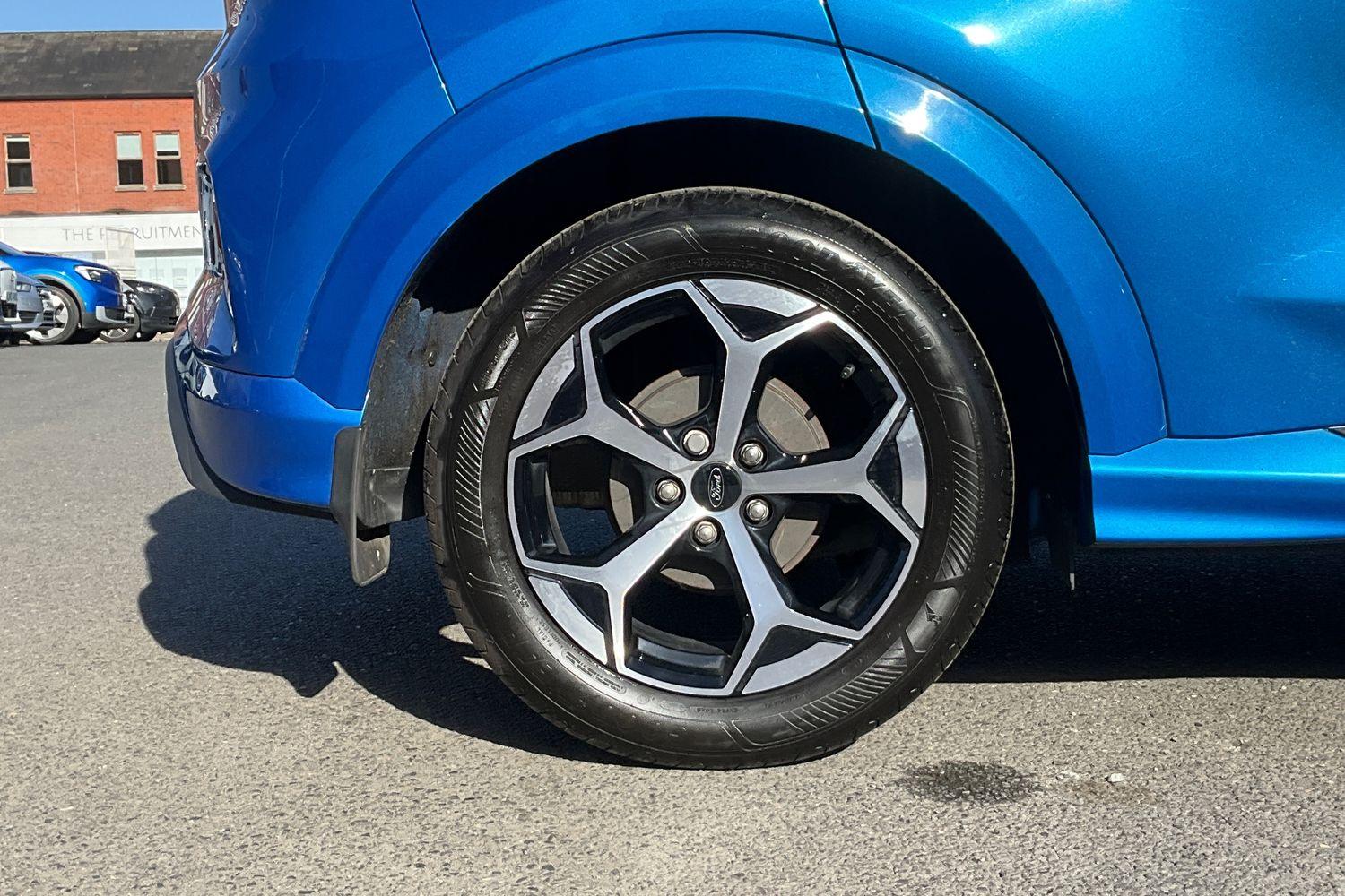 Ford PUMA Photo 7